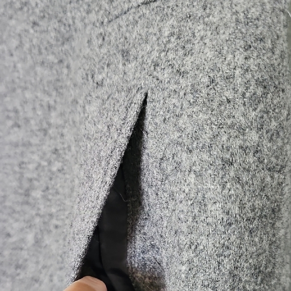 Talbots Wool Blend Feminine Office Gray Skirt No Slit Size 12 - Picture 2 of 8